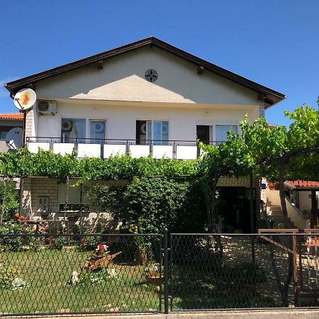 Davor Appartement Pula Buitenkant foto