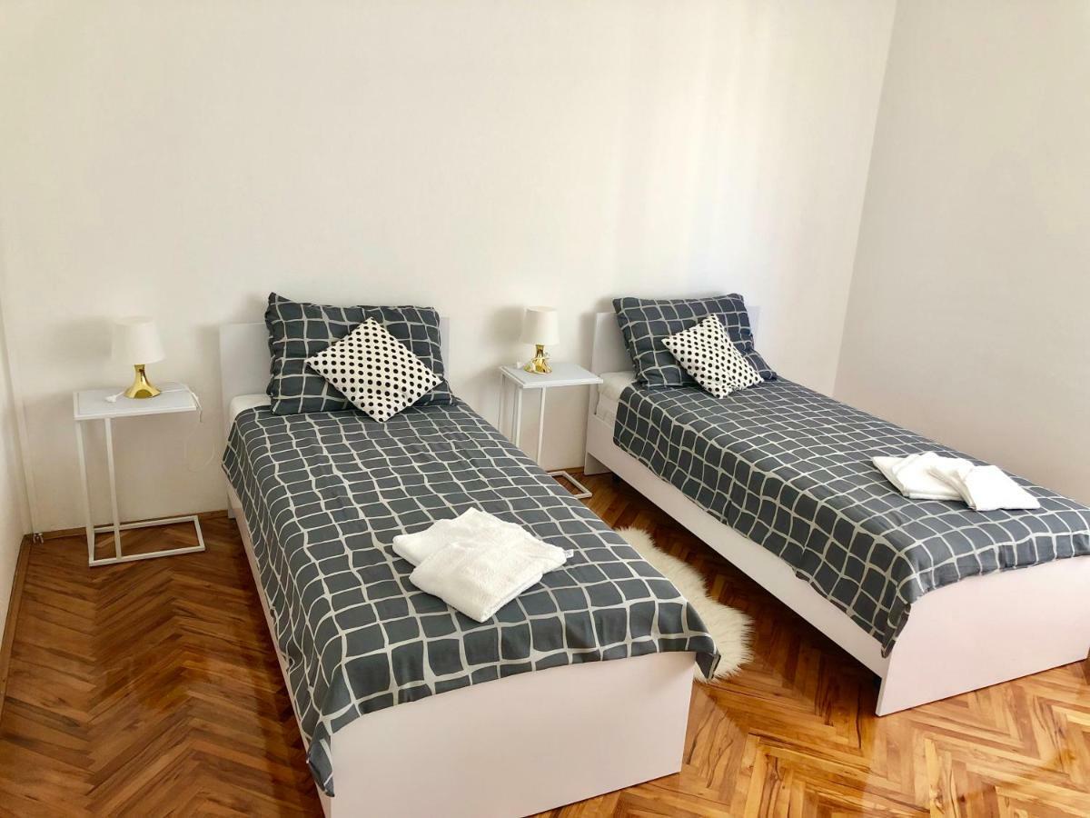 Davor Appartement Pula Buitenkant foto
